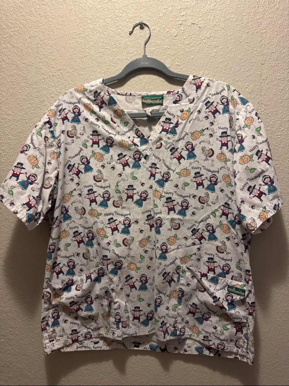 Happy Thanksgiving Print Scrub Top - White Multi